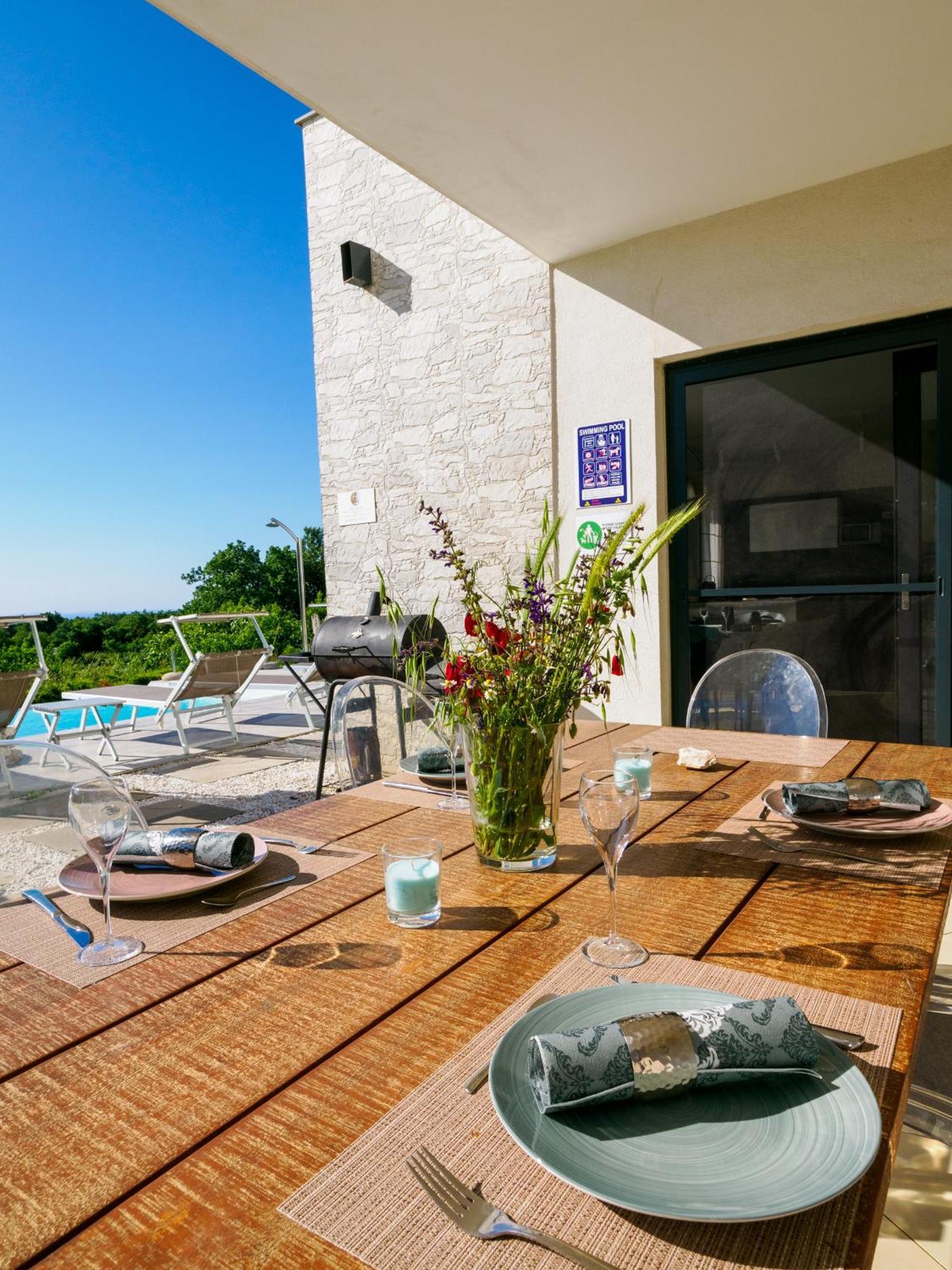 Sea View Villa Sun Sea & Fire Krnica Exterior photo